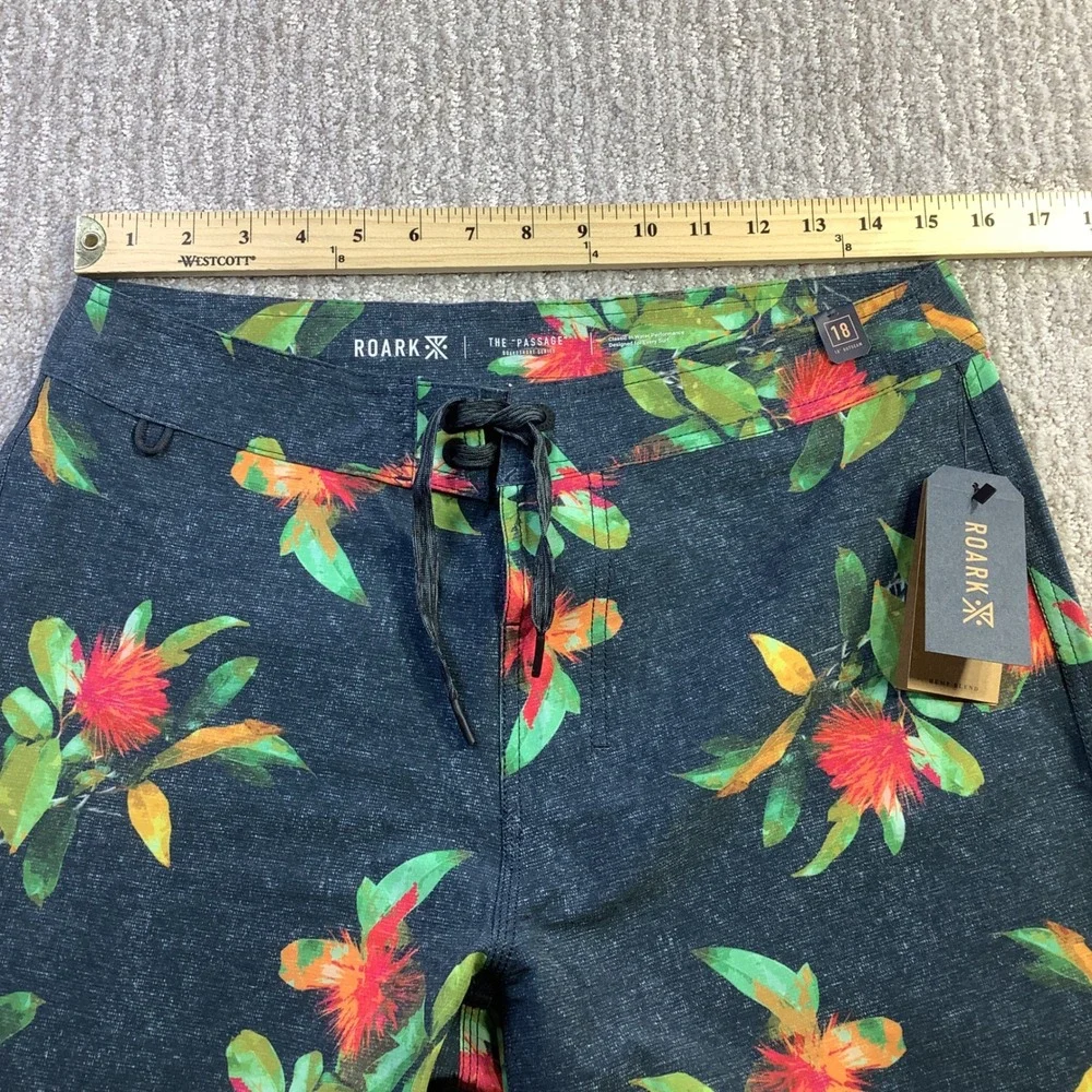Roark The Passage La‎ Selva Hemp Blend Boardshorts Mens Size 30 Navy Floral NWT